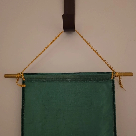 Embellished NOEL vintage Christmas Green Wall Hanging - Picture 5 of 6